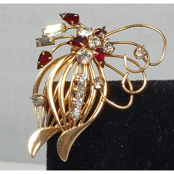 Vintage Red & White Crystal Rhinestone Flower 1/20 10Kt GF Brooch Pendant - Picture 4 of 16